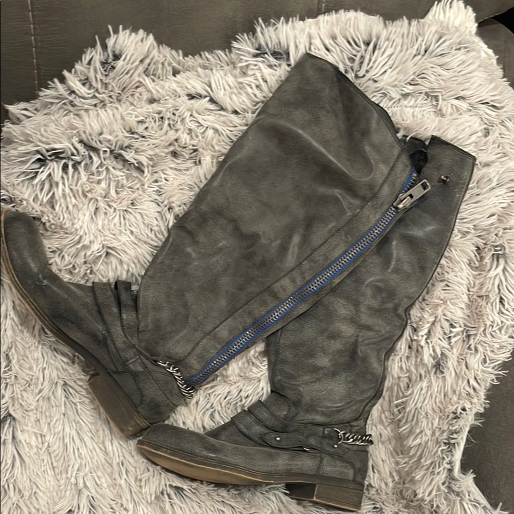 Gray Knee-High Boots with Blue Zipper